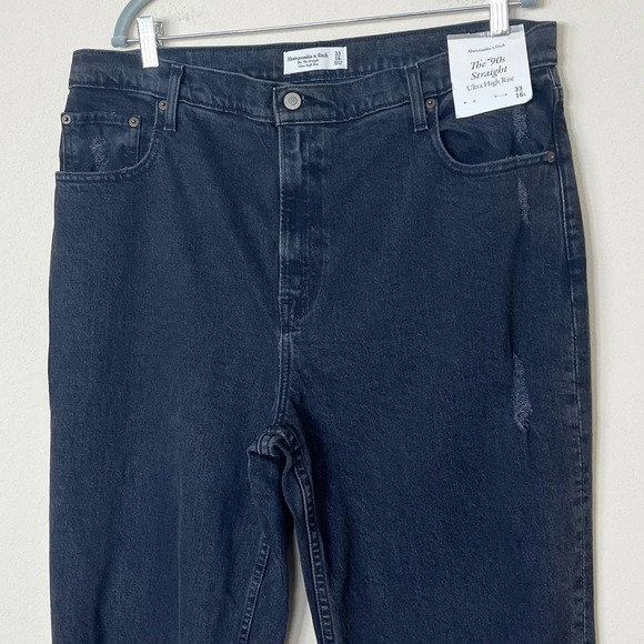 Abercrombie & Fitch Ultra High Rise The 90s Straight Black Ripped Jeans - Picture 4 of 10